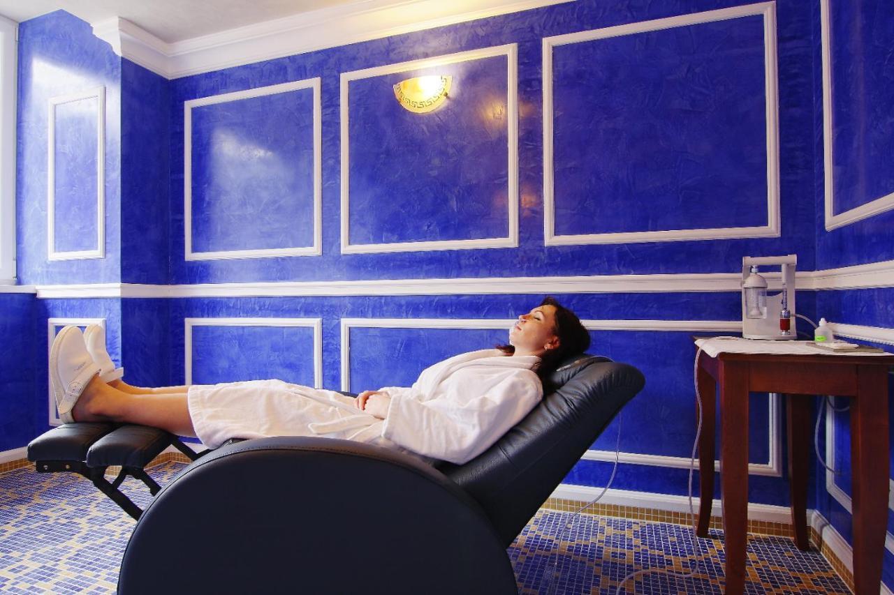 Kupele Brusno - Kupelny Hotel Polana エクステリア 写真