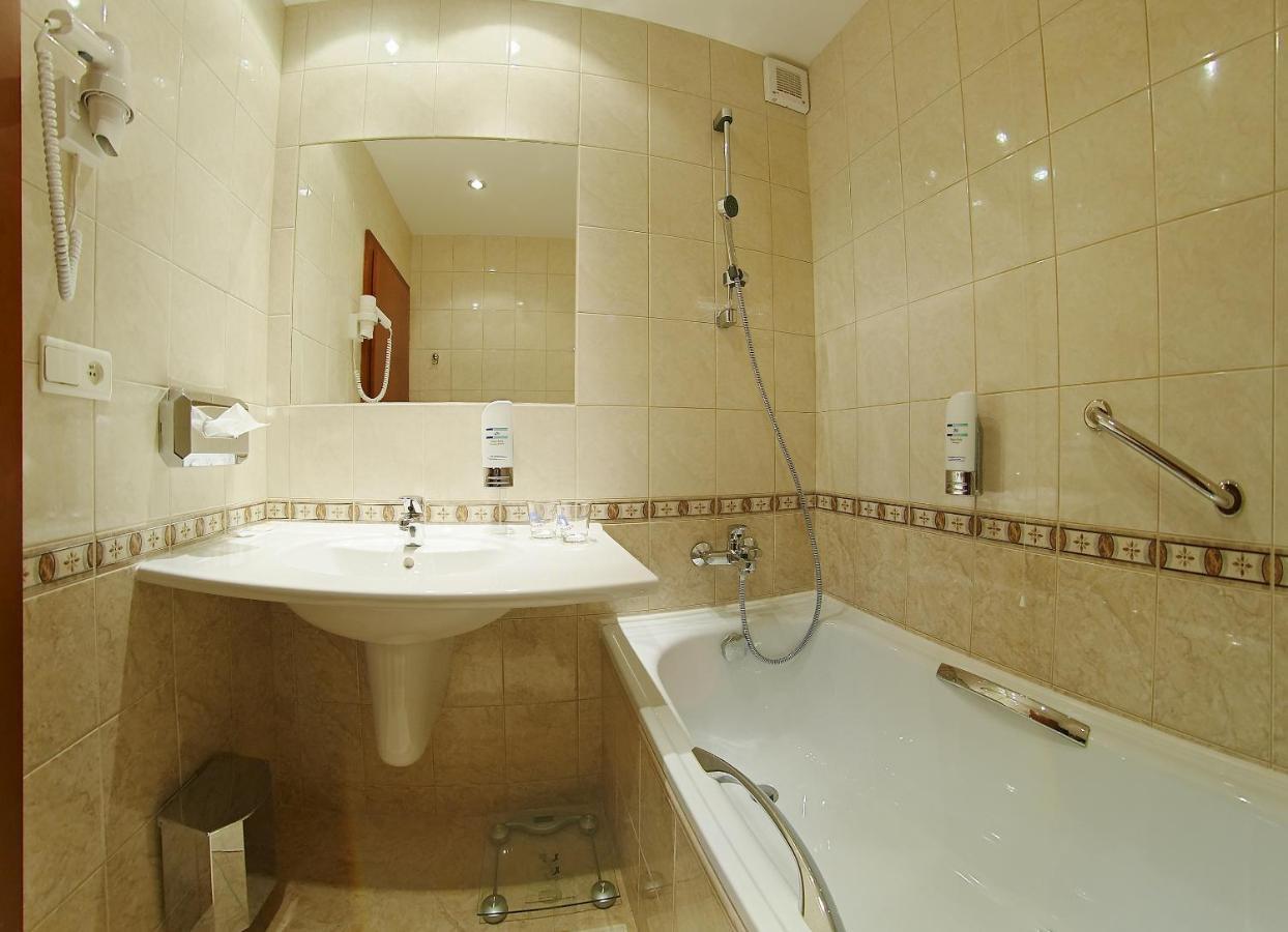 Kupele Brusno - Kupelny Hotel Polana エクステリア 写真